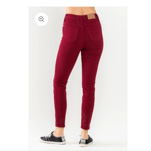 Judy Blue Tummy Control Skinny Jeans - Picture 15 of 16